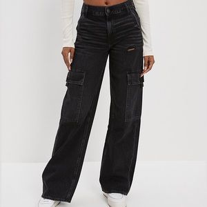 American Eagle High Waisted Super Baggy Cargo Wide Leg Jeans